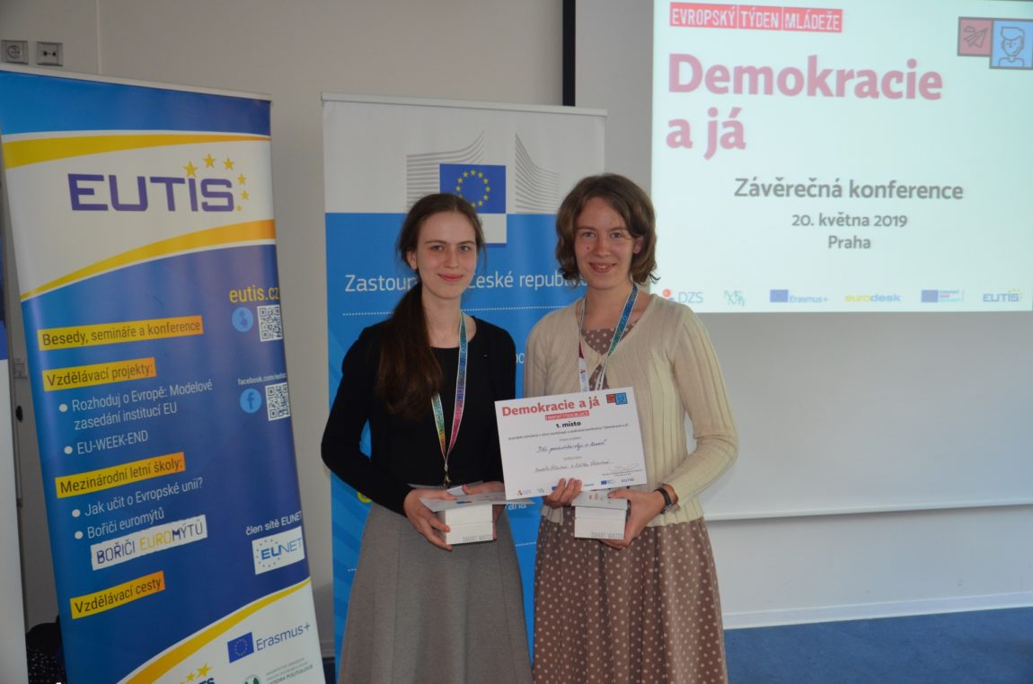 Evropský týden mládeže oslavil své finále – známe nejúspěšnější studentské projekty workshopů „Demokracie a já“!