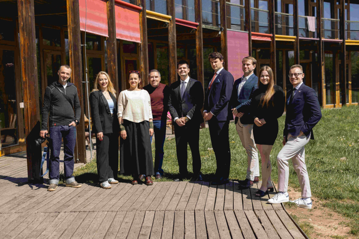 Sobotní program Modelového zasedání institucí Evropské unie ozvláštnila návštěva z Polska